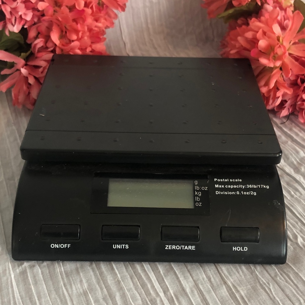POSTAL SCALE to 36 lbs-various weight measurements resellers scale -2 AA battery